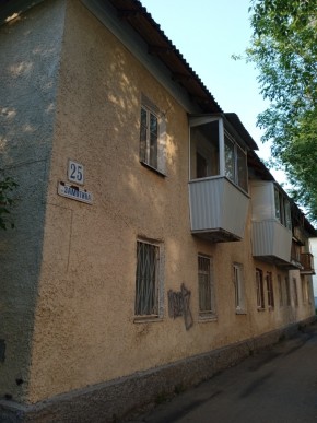 пер. Замятина,25 в Богдановиче - bogdanovich.yutvil.ru - фото 1